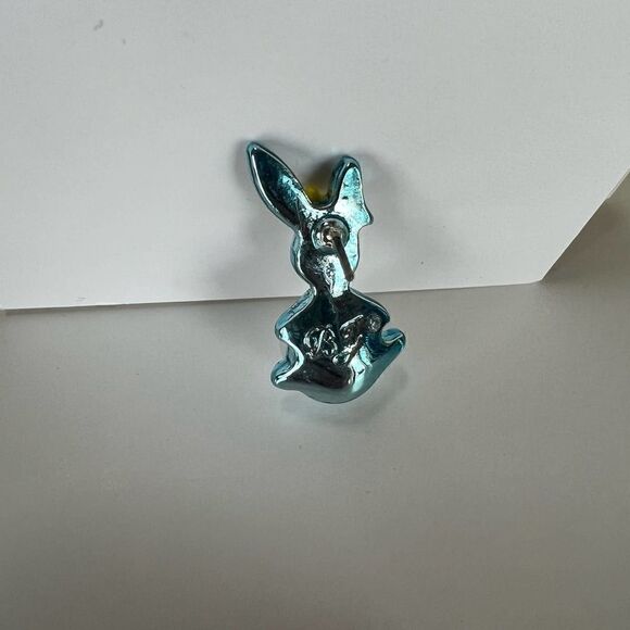 BETSEY JOHNSON Easter Rabbit Bunny Crystal & Pearl Earrings *NWT* - Picture 7 of 10